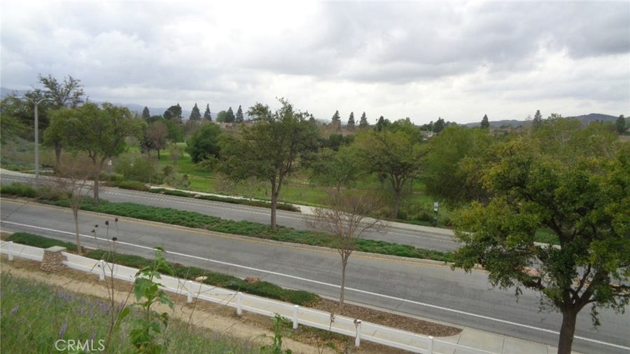 Property photo for 9516 Ca-118, Simi Valley, CA