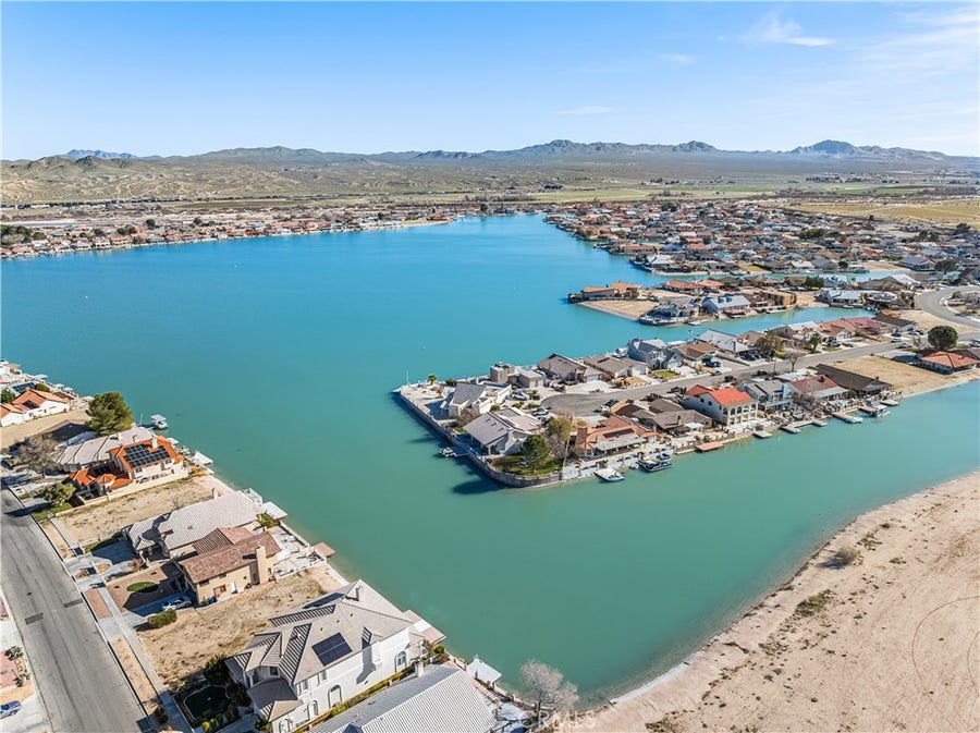 Property photo for 1 Silver Lake Parkway, Helendale, CA