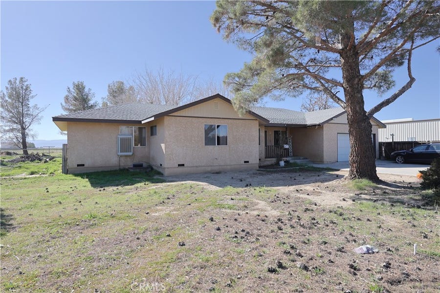 Property photo for 7540 W Avenue A, Lancaster, CA