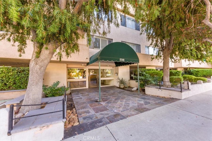 Property photo for 5310 Zelzah Unit 114, Encino, CA