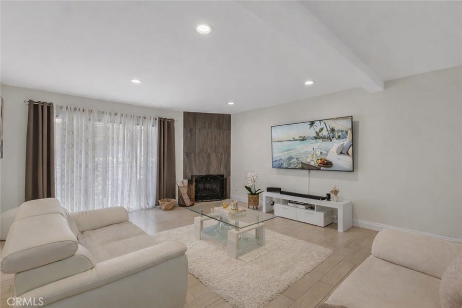 Property photo for 10011 Topanga Canyon, #1, Chatsworth, CA