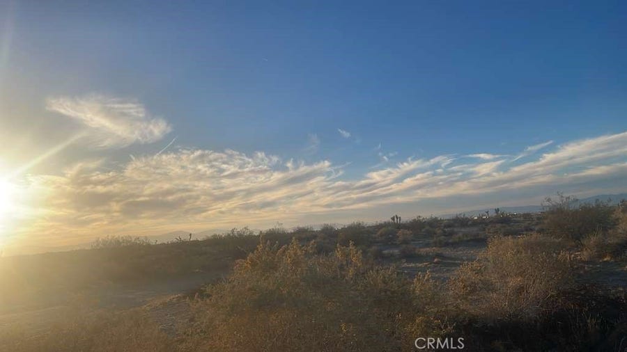 Property photo for 0 Vac/Ave R12/Vic 145th Ste, Sun Village, CA
