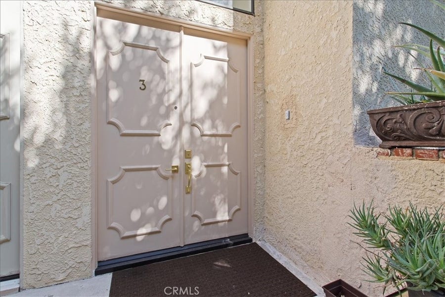 Property photo for 5727 ETIWANDA, #3, Tarzana, CA