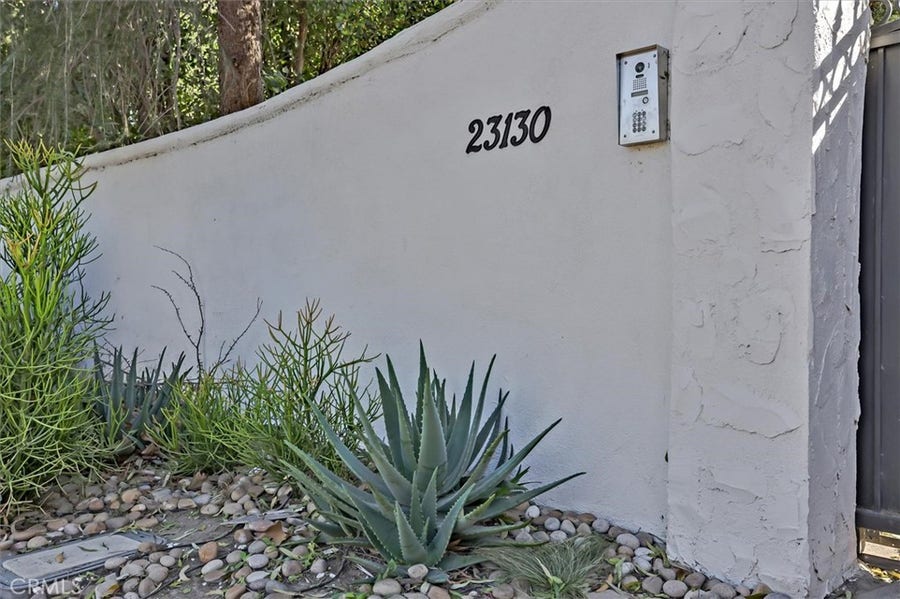 Property photo for 23130 Oxnard Street, Woodland Hills, CA