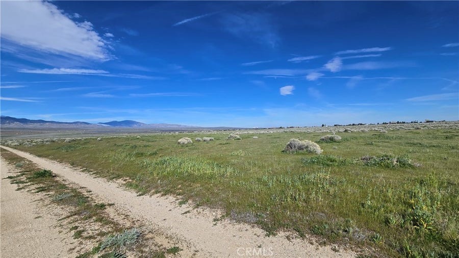 Property photo for 0 Vicinity Ave B12 & 265th St W, Fairmont, CA