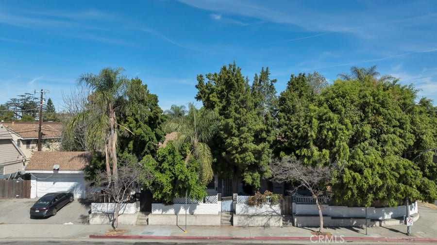 Property photo for 11667 Burbank, North Hollywood, CA