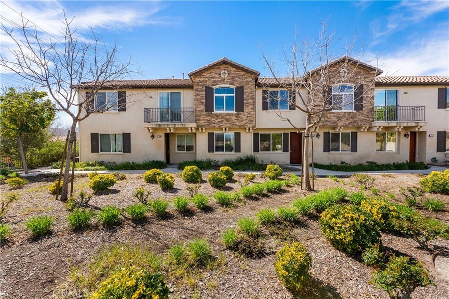 Property photo for 27968 Avalon, Canyon Country, CA
