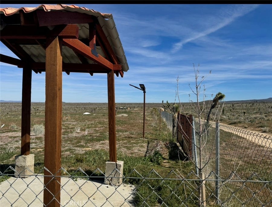Property photo for 136 E Avenue W8, Pearblossom, CA