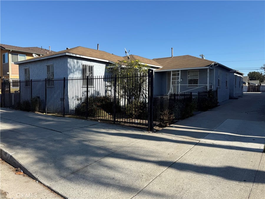 Property photo for 6714 West Boulevard, #1, Crenshaw, CA