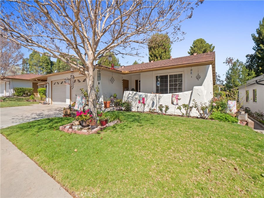 Property photo for 19401 Oak Crossing, Newhall, CA