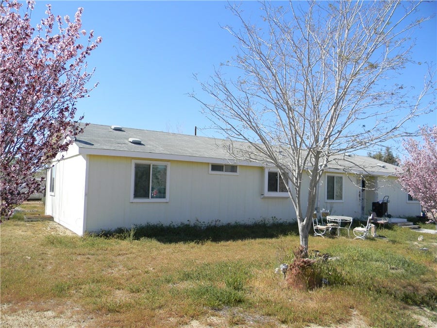Property photo for 16846 E Avenue T, Llano, CA