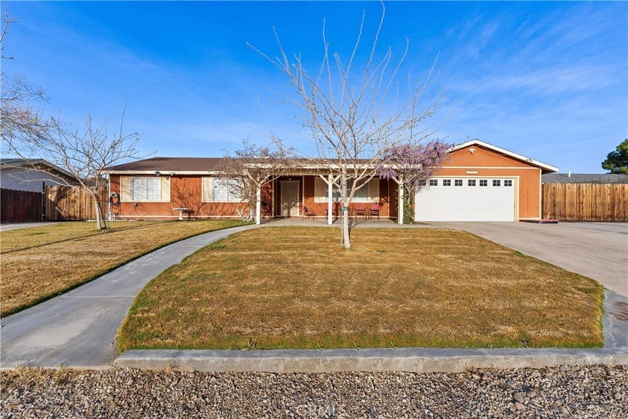 Property photo for 39443 162nd, Lake Los Angeles, CA