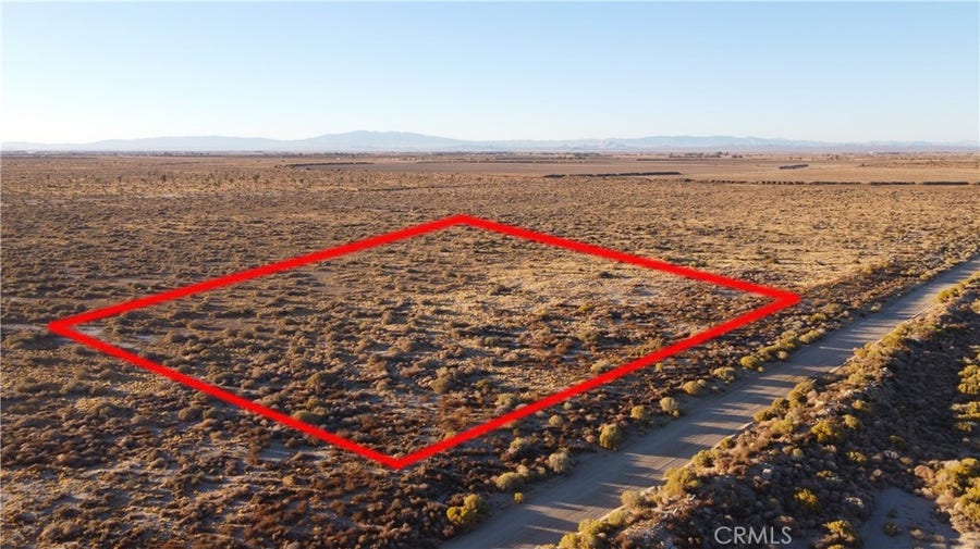 Property photo for 110 E Avenue L4, Lancaster, CA