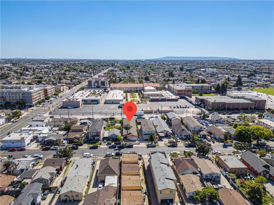 Property photo for 126 W 66th, Los Angeles, CA