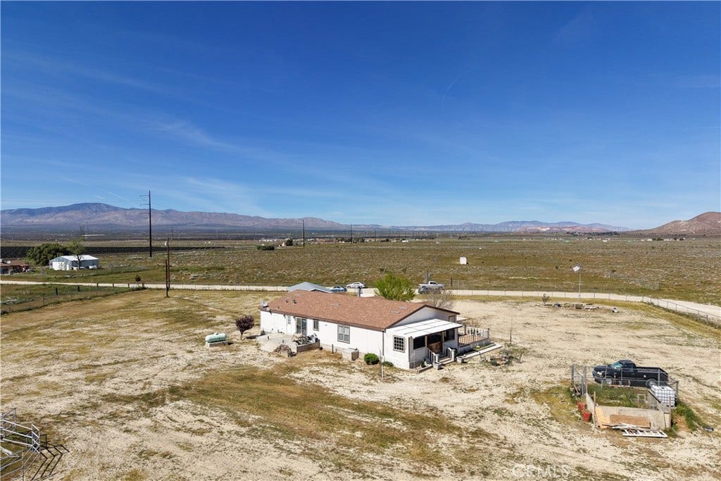 9890 Sue Ave, Rosamond, CA 93560