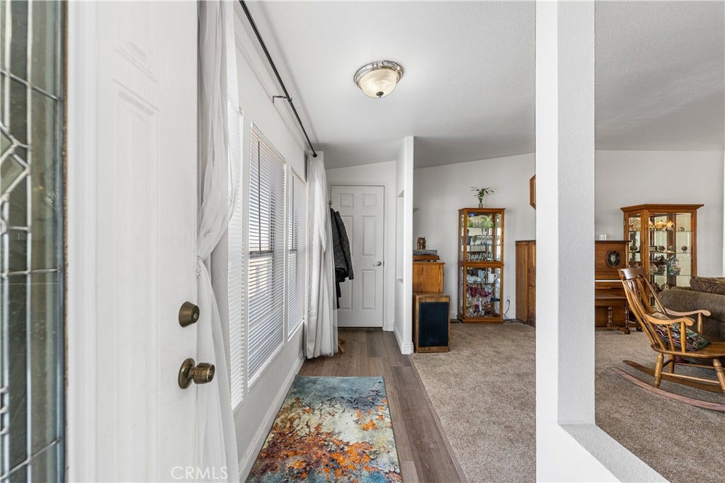 9890 Sue Ave, Rosamond, CA 93560