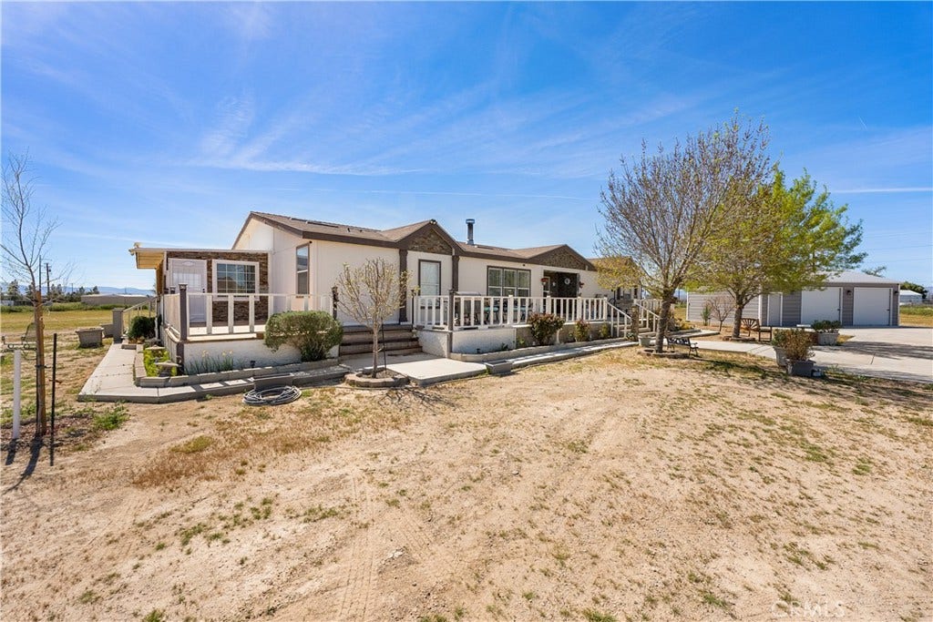 9890 Sue Ave, Rosamond, CA 93560