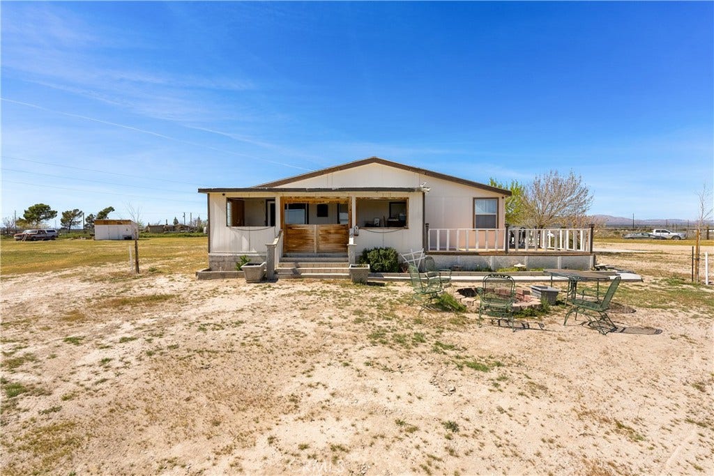 9890 Sue Ave, Rosamond, CA 93560