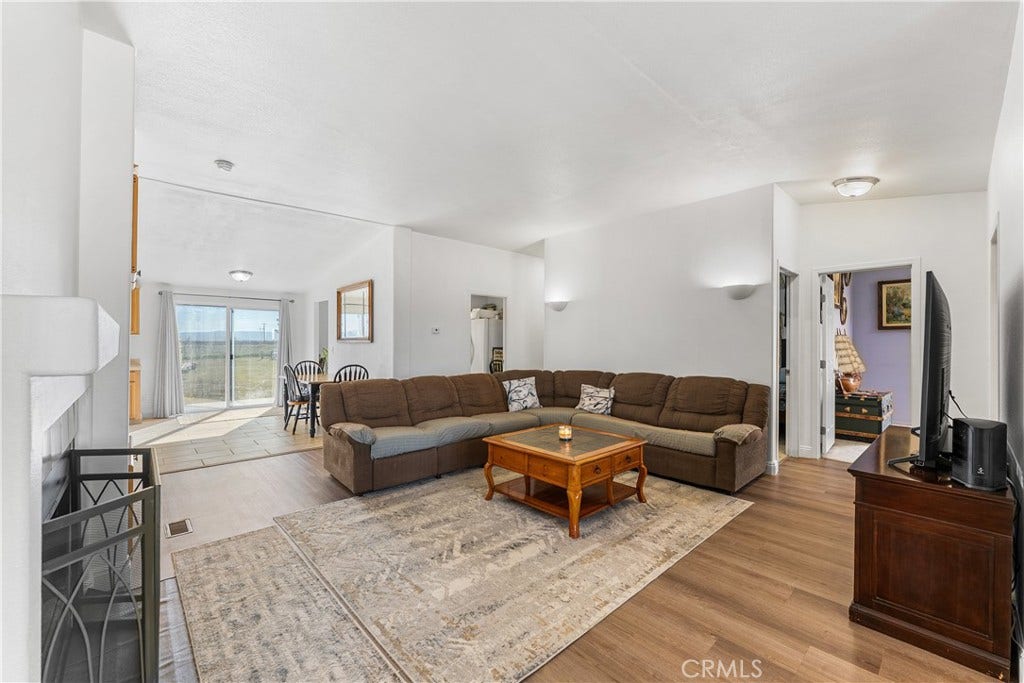 9890 Sue Ave, Rosamond, CA 93560