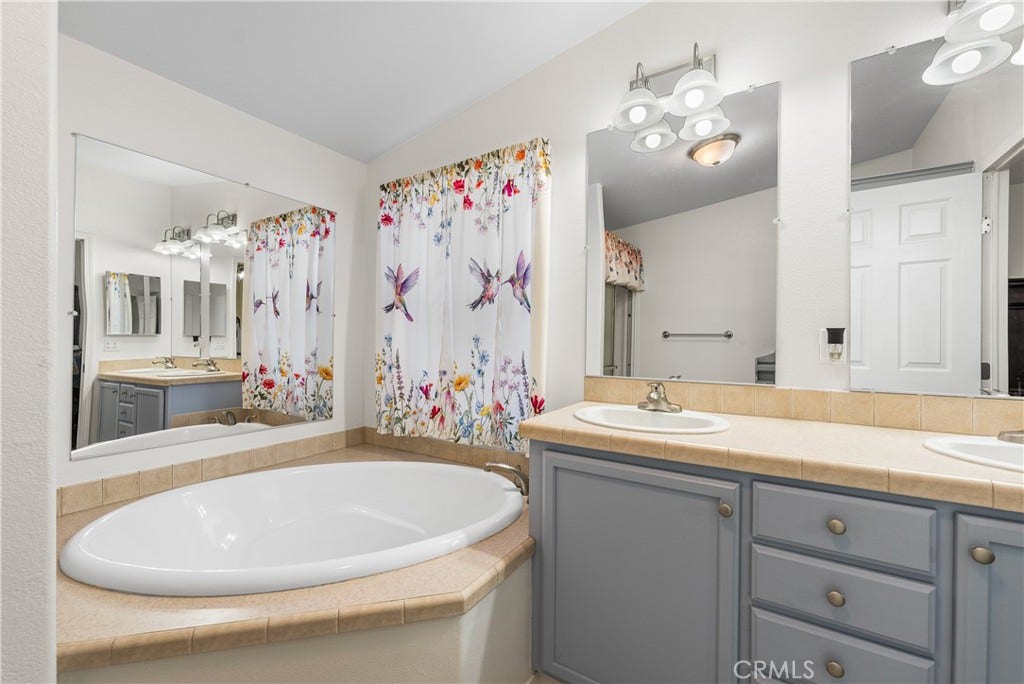 9890 Sue Ave, Rosamond, CA 93560