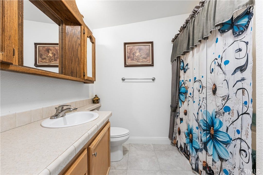 9890 Sue Ave, Rosamond, CA 93560