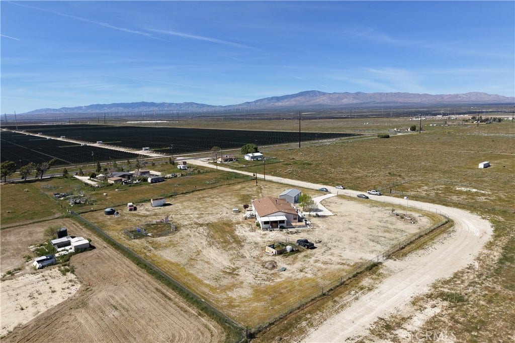 9890 Sue Ave, Rosamond, CA 93560