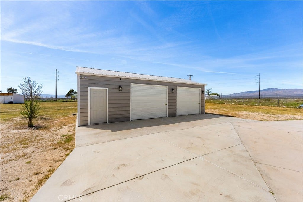 9890 Sue Ave, Rosamond, CA 93560