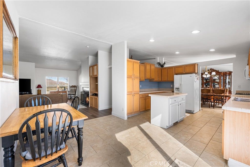 9890 Sue Ave, Rosamond, CA 93560