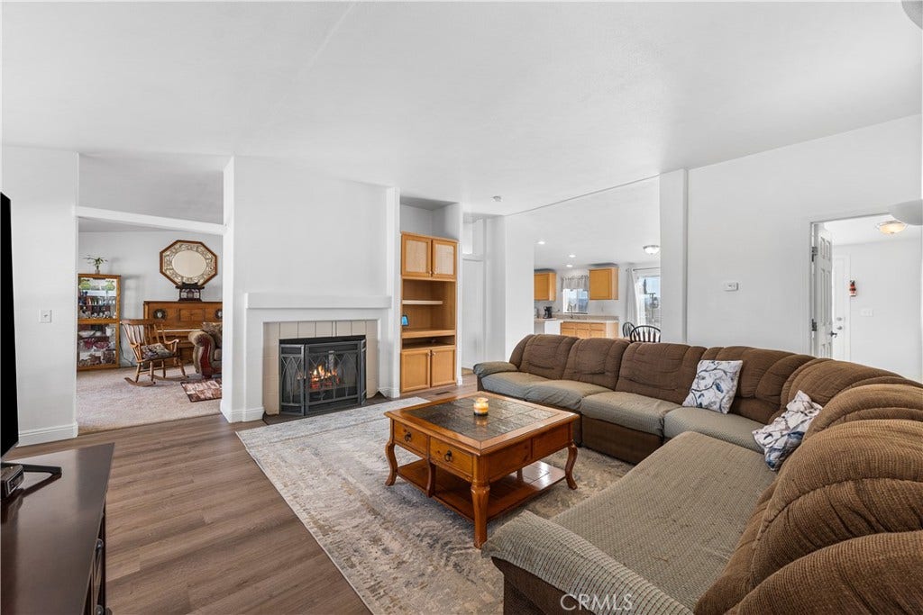 9890 Sue Ave, Rosamond, CA 93560