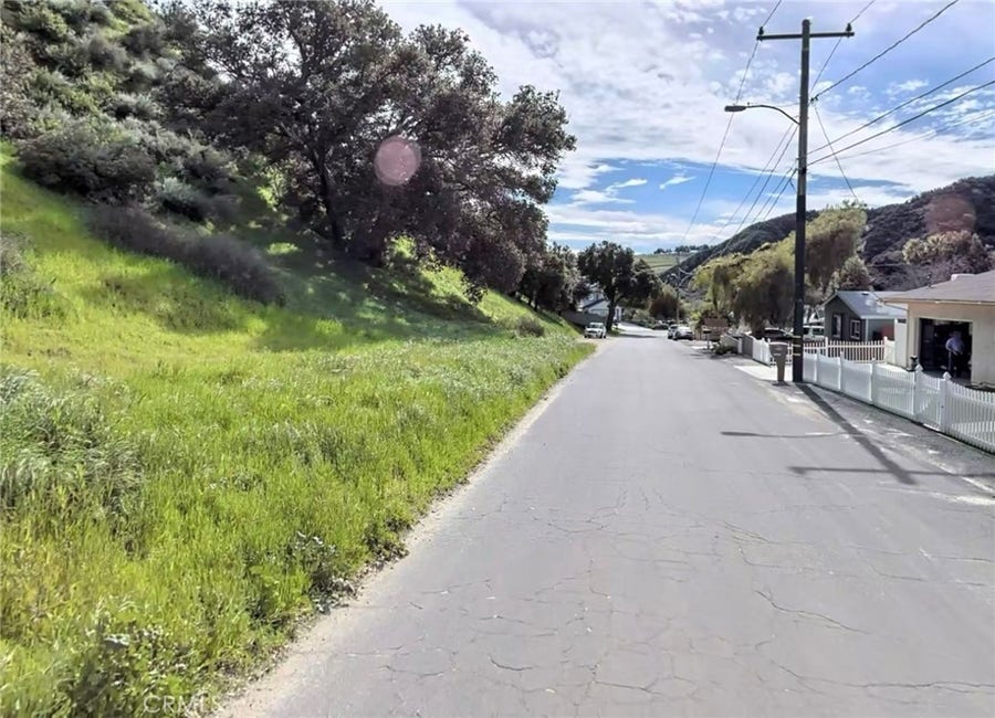 Property photo for 0 Vac Lincoln Avenue, Castaic, CA