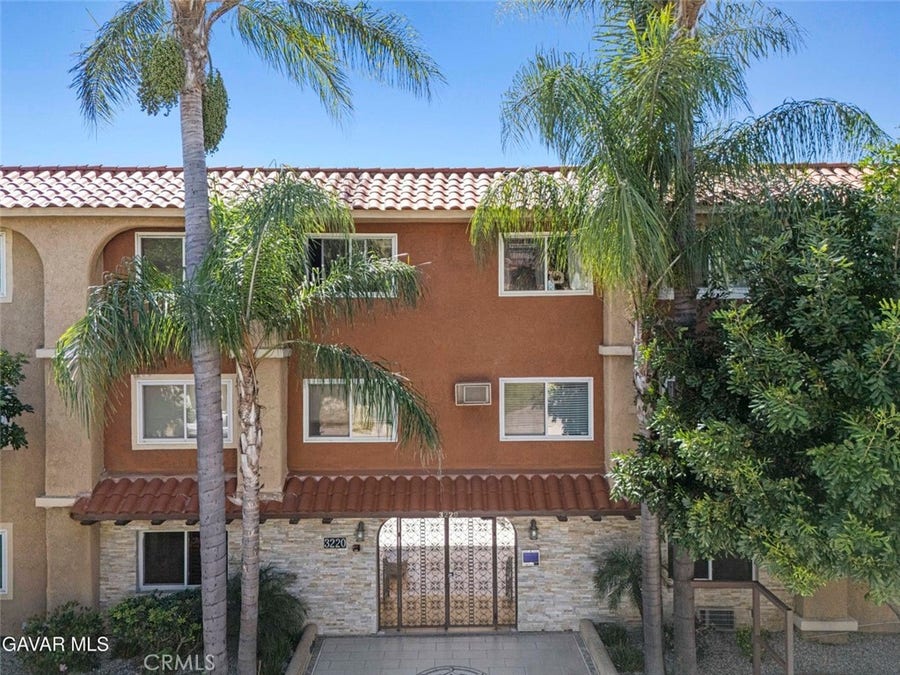 Property photo for 3220 Altura Avenue, #220, Glendale, CA