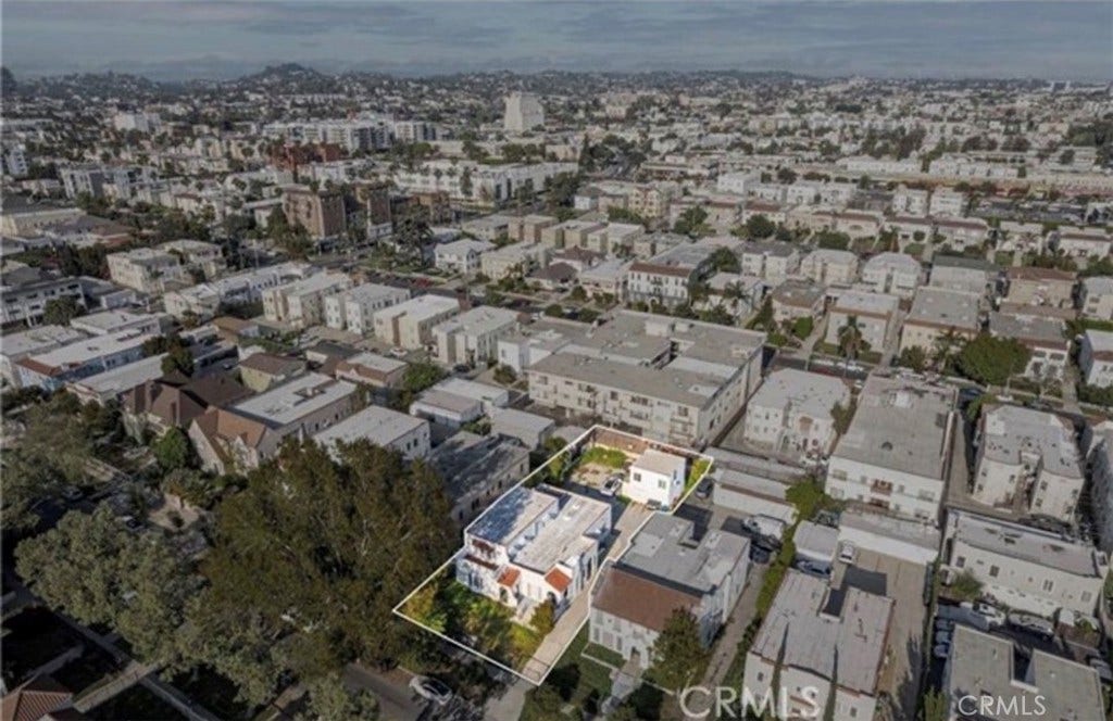 144 S Catalina, Los Angeles, CA 90004 144 S Catalina, Los Angeles, CA 90004