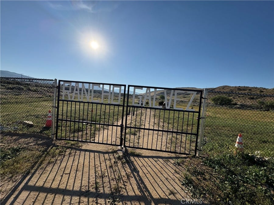 Property photo for 0 Tierra Subida, Palmdale, CA
