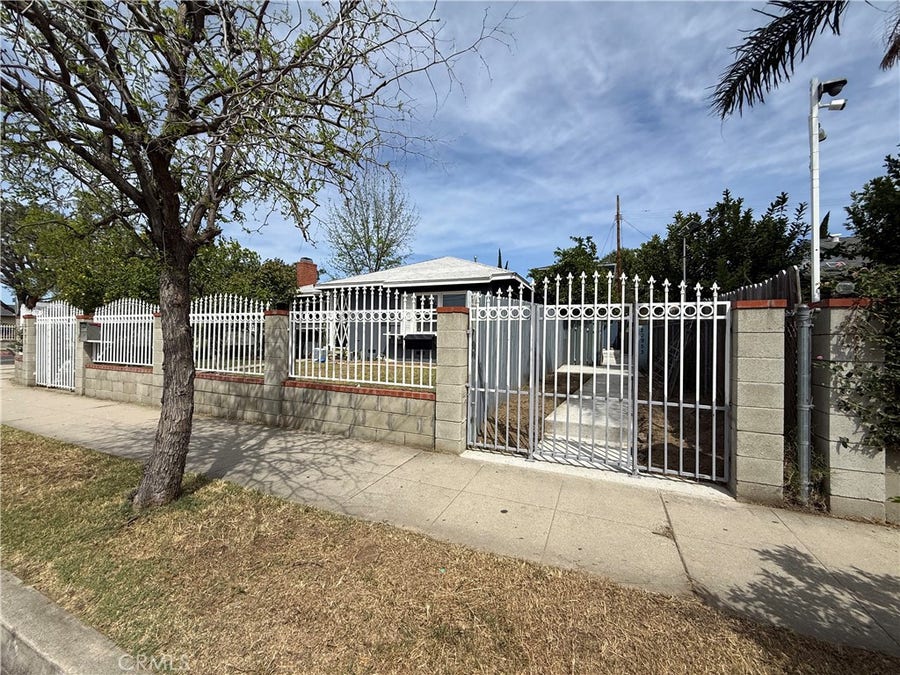 Property photo for 20953 Saticoy, Canoga Park, CA