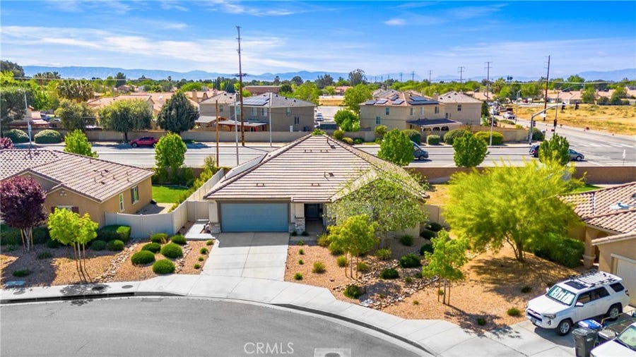 Property photo for 44745 Aspen St, Lancaster, CA