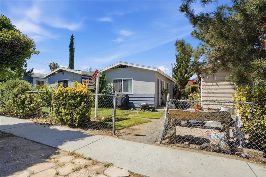 Property photo for 24047 Arch Street, Newhall, CA