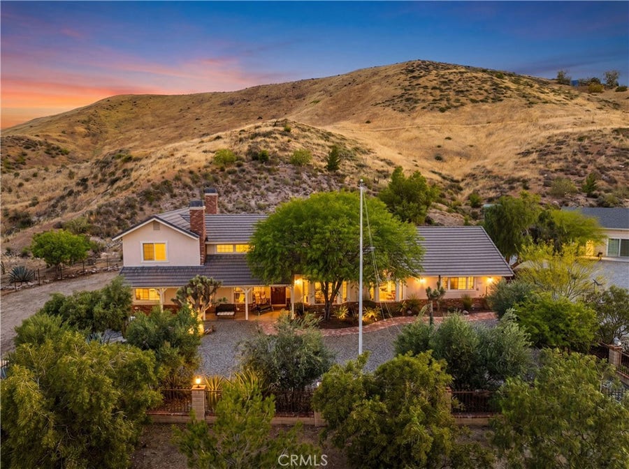Property photo for 13602 Sego, Agua Dulce, CA
