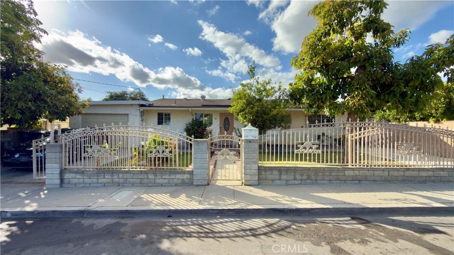 Property photo for 1011 Shadow, San Fernando, CA