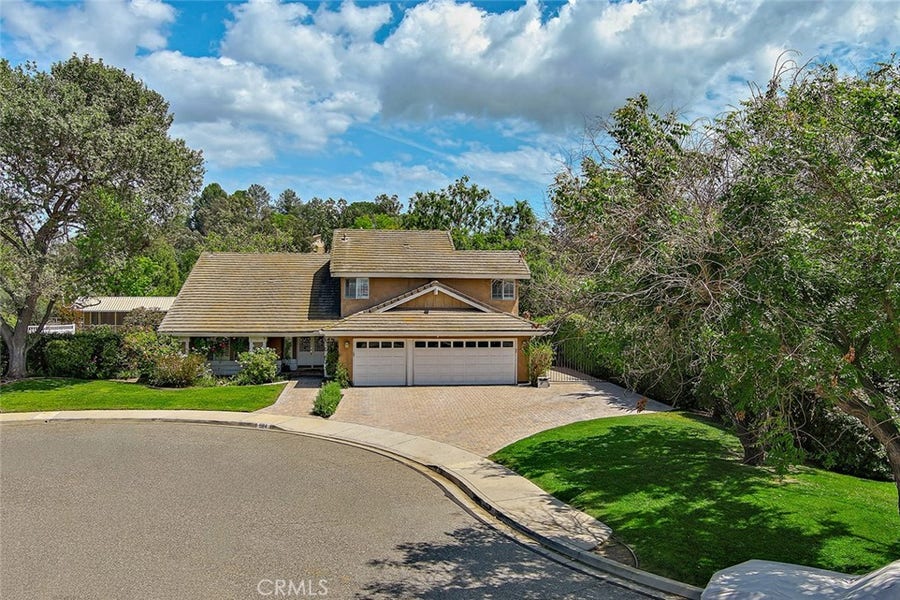 Property photo for 984 Oakmont Court, Simi Valley, CA
