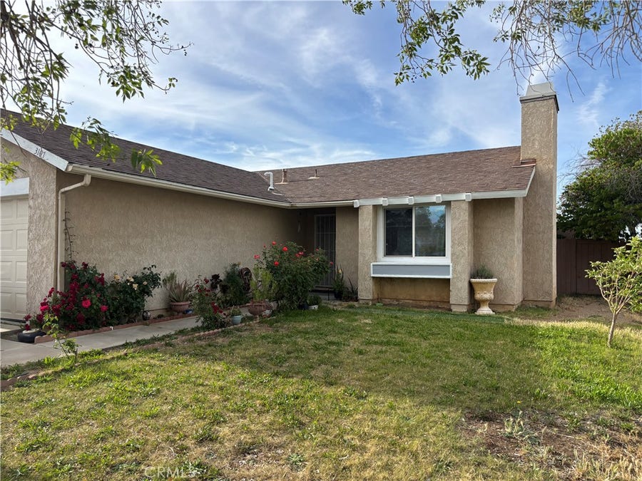 Property photo for 3107 E Avenue R5, Palmdale, CA