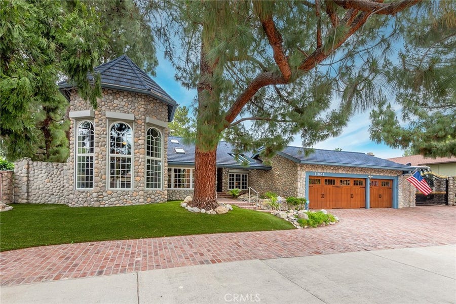 Property photo for 11822 Zelzah, Granada Hills, CA