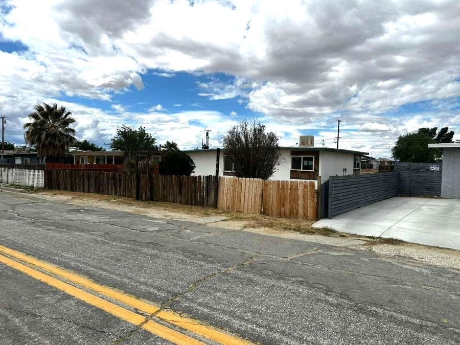 Property photo for 2859 Laurel, Rosamond, CA