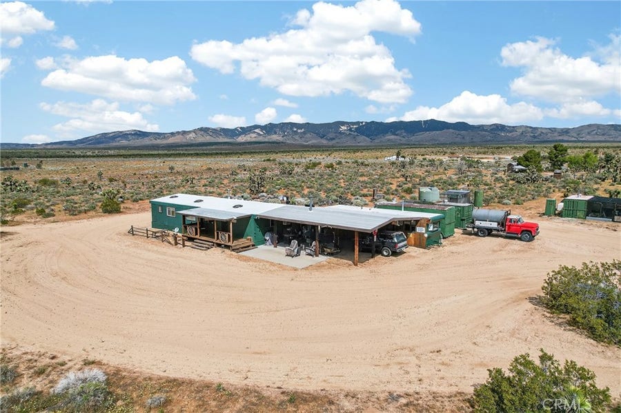 Property photo for 230 Patterson st, Rosamond, CA