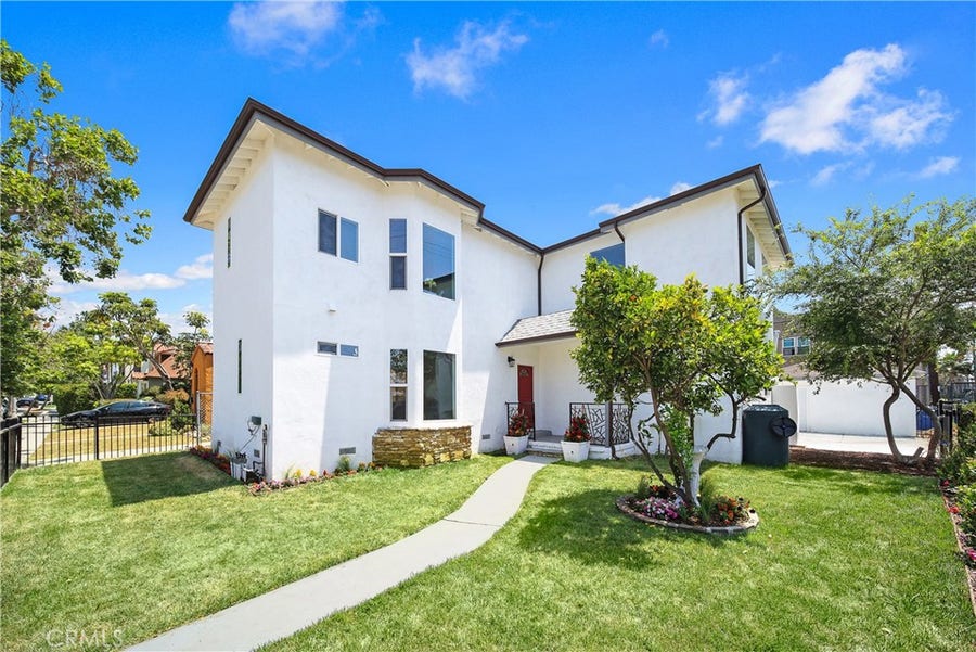 Property photo for 1372 Carmona Avenue, Los Angeles, CA