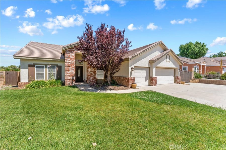 Property photo for 42362 Round Hill, Lancaster, CA