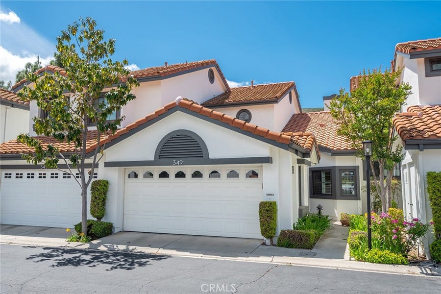 Property photo for 349 Scanno Drive, Oak Park, CA
