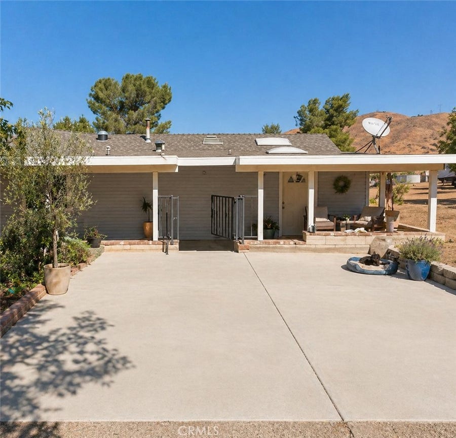 Property photo for 33438 Angeles Forest, Acton, CA