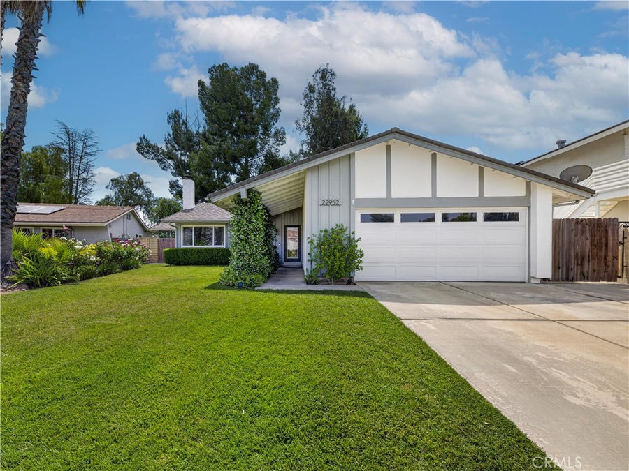Property photo for 22952 Las Mananitas, Valencia, CA