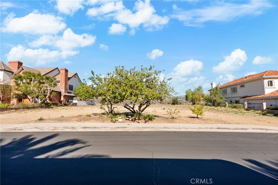 Property photo for 22451 S Summit Ridge Circle, Chatsworth, CA