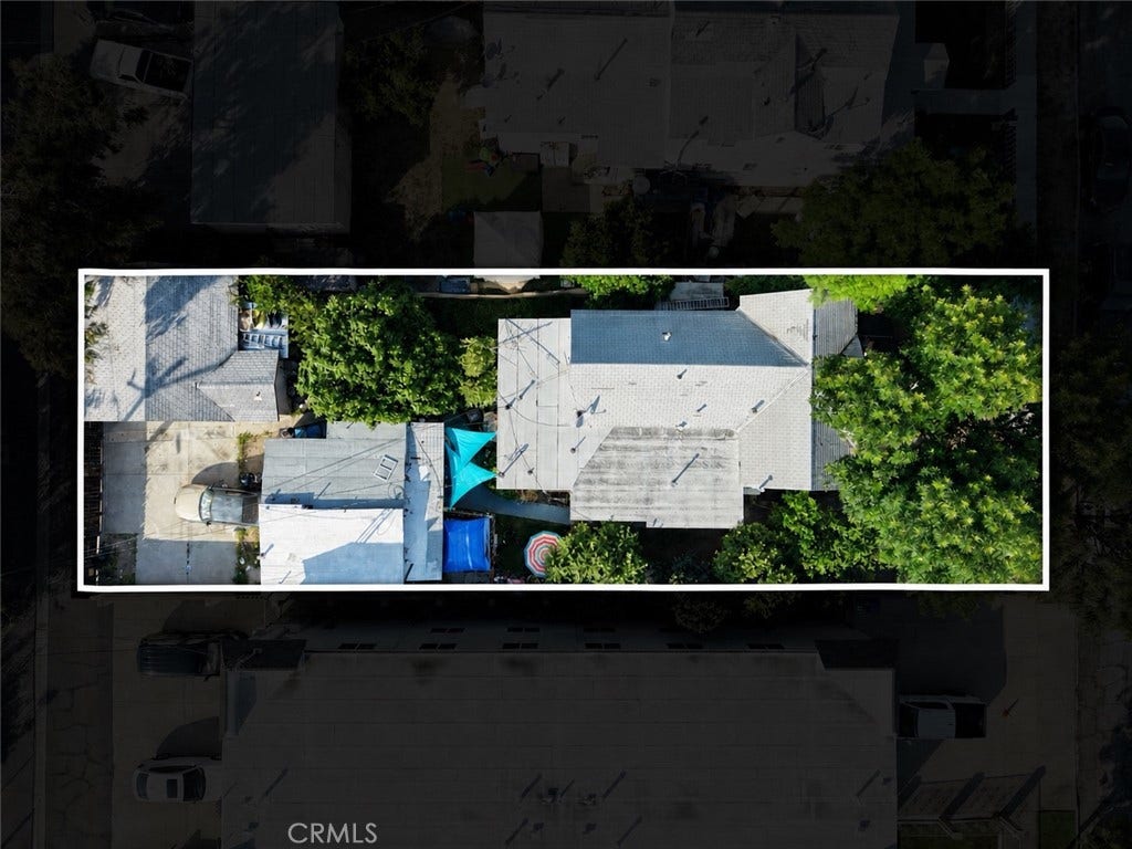 129 N Hagar, San Fernando, CA 91340